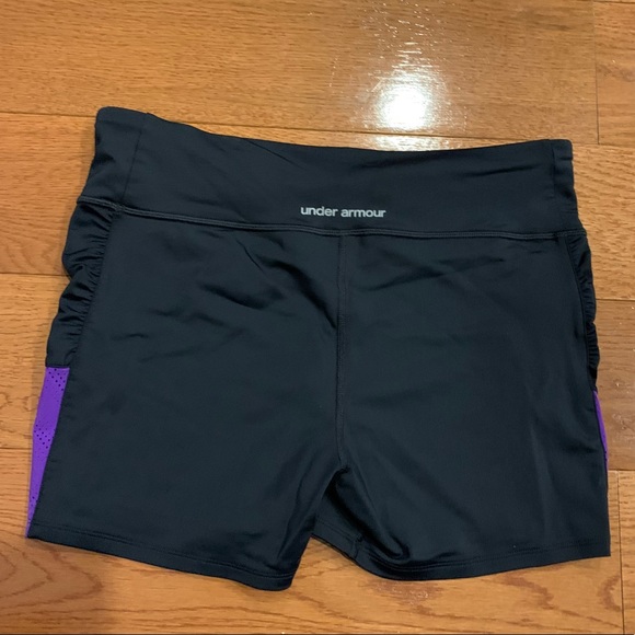 Under armour workout shorts 3” - Picture 3 of 3